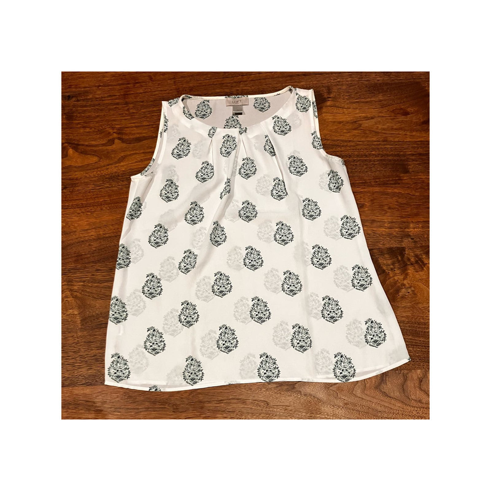 LOFT Outlet XS Sleeveless White Semi-Sheer Blouse Lightweight Summer Spring‎